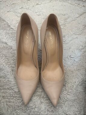 Sergio Rossi nude leather pointy toe heels, sz 7.5
